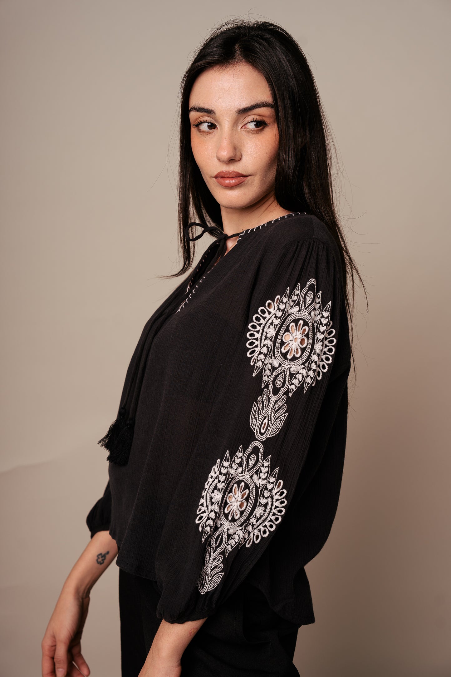 Blusa Scotch Negro- Paquete de 3 (23€/Cada Unidad)